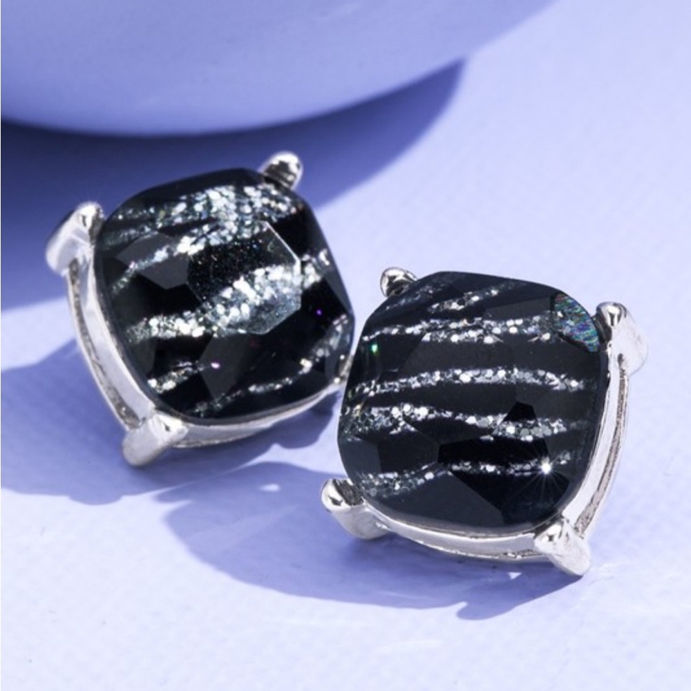NWT! Glass Faucet Silver Zebra Animal Print Stud Glittering Earrings